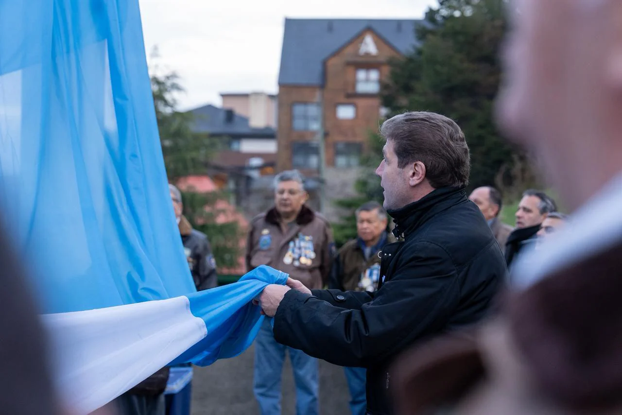 Día de la Bandera: Melella