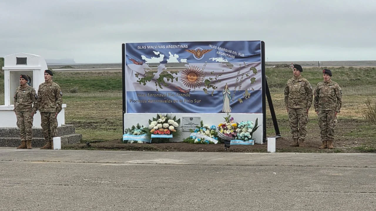 Homenaje Malvinas Base Aeronaval
