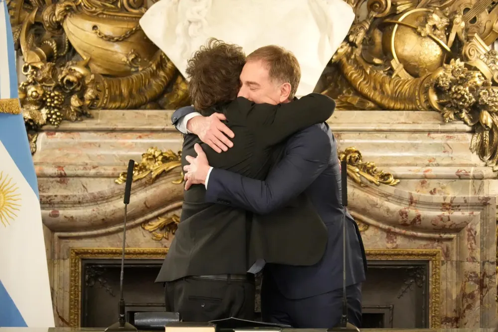 Santilli y Milei
