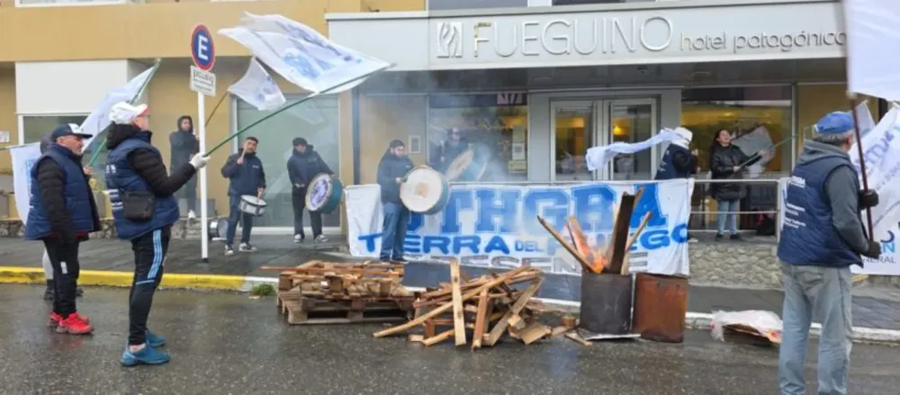 UTHGRA- HOTEL FUEGUINO