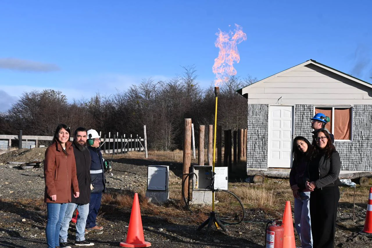 tOLHUIN- extensión de red de gas en el barrio Laderas del Kamuk